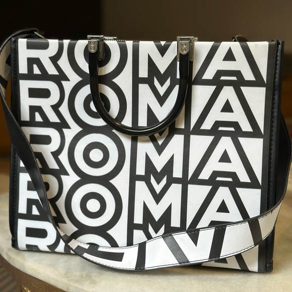 Fendi Roma Casual Style A4 2WAY Leather Logo Tote with Barcode - Picture 4 of 11